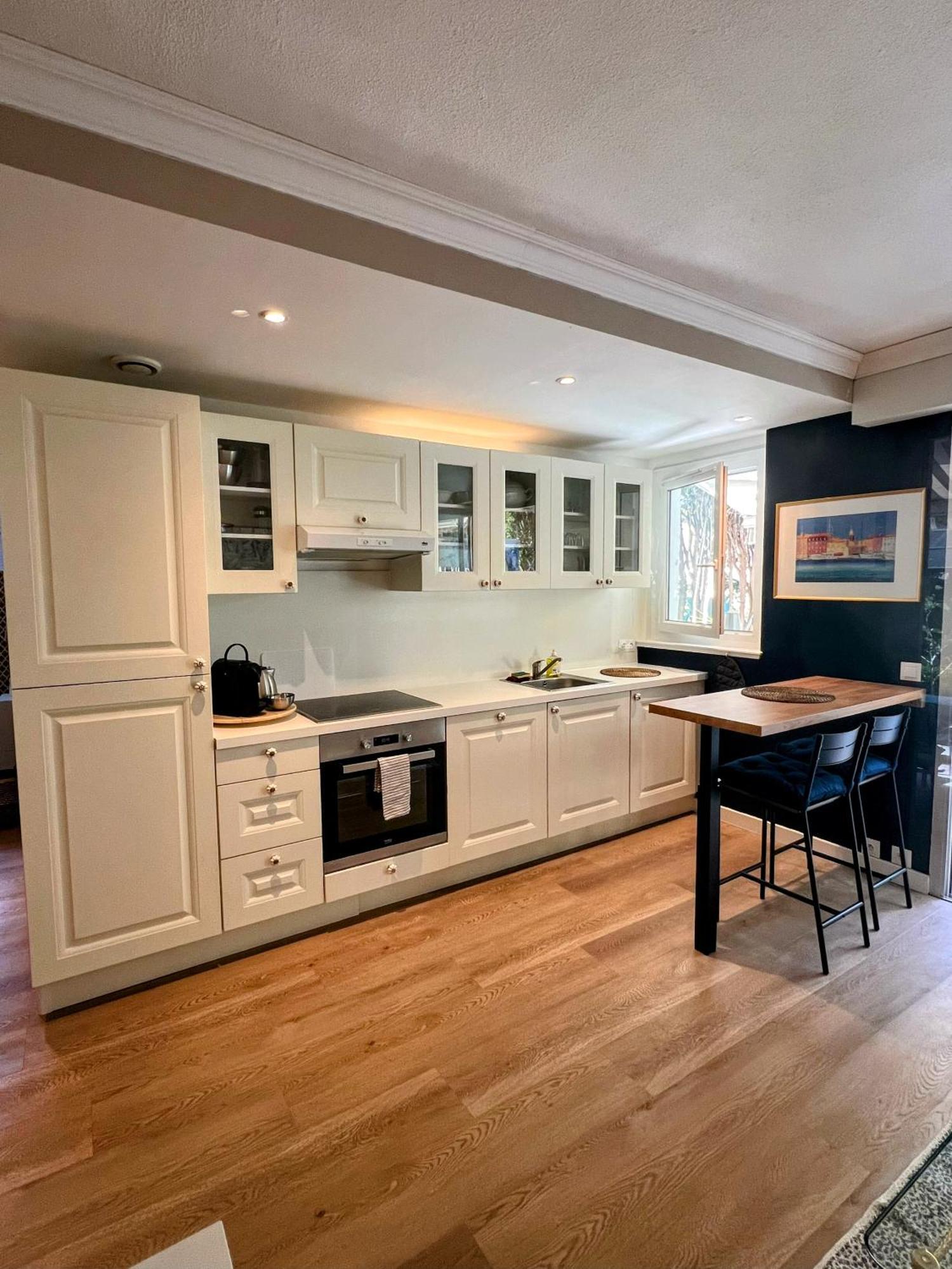 Superbe Appartement Avec Terrasse Jardin Et Parking Prive Saint Tropez Exteriér fotografie