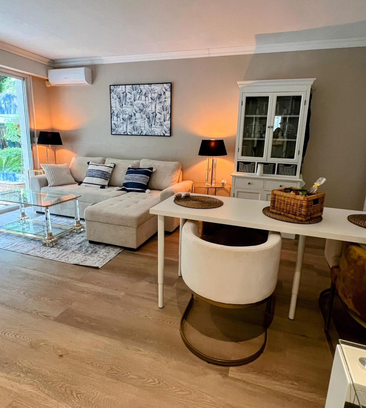 Superbe Appartement Avec Terrasse Jardin Et Parking Prive Saint Tropez Exteriér fotografie