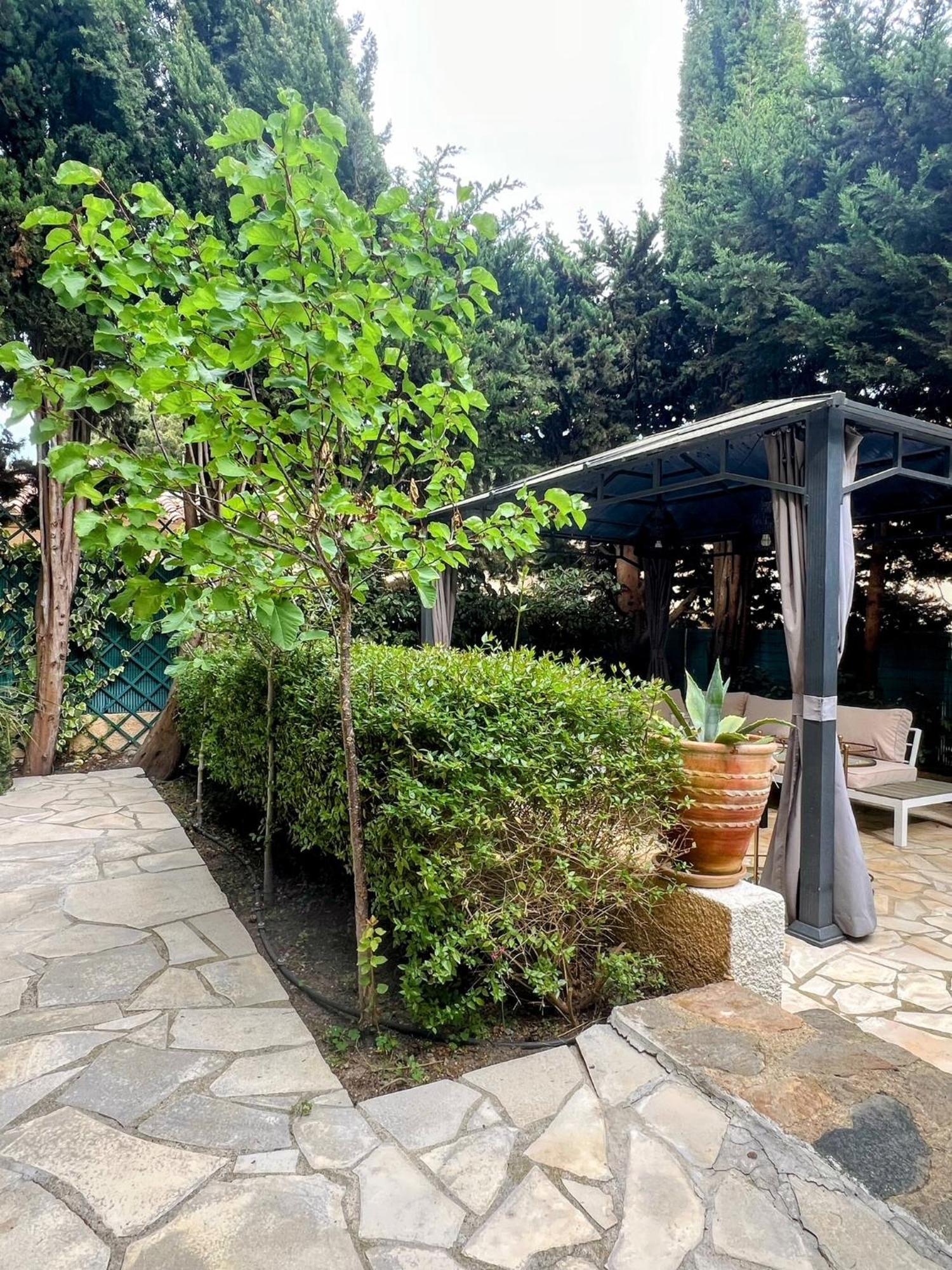 Superbe Appartement Avec Terrasse Jardin Et Parking Prive Saint Tropez Exteriér fotografie